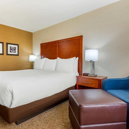 Comfort Inn & Suites Greater Napanee Luaran gambar