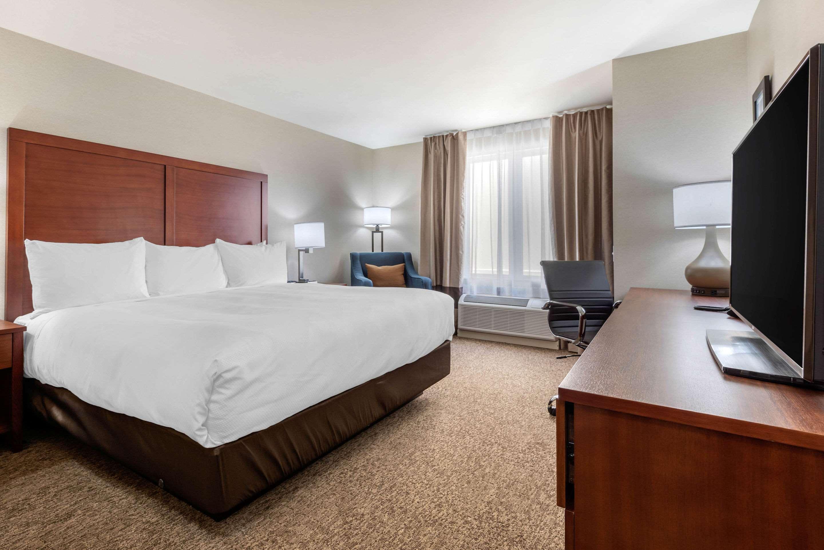 Comfort Inn & Suites Greater Napanee Luaran gambar