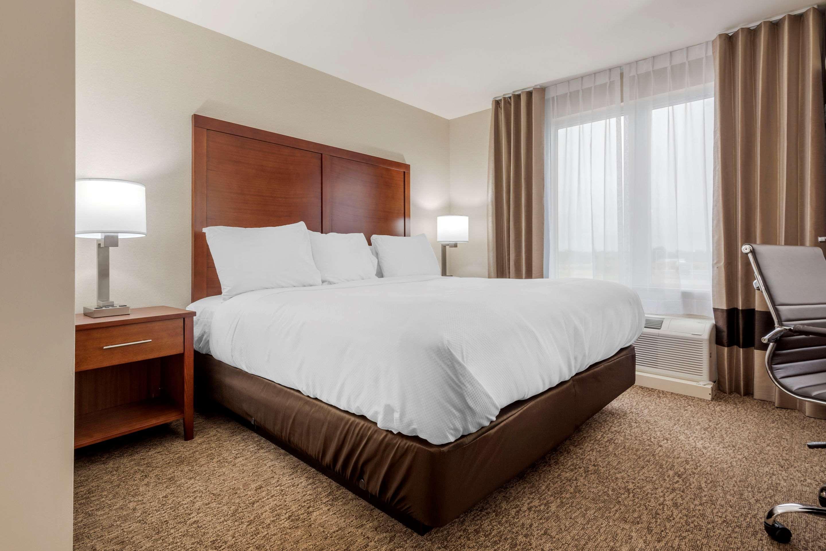 Comfort Inn & Suites Greater Napanee Luaran gambar